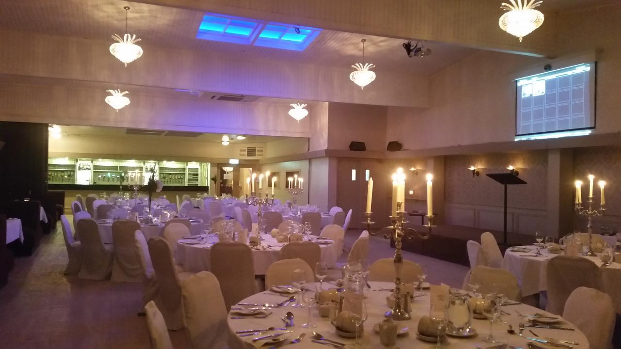 Creighton Hotel Clones Екстериор снимка